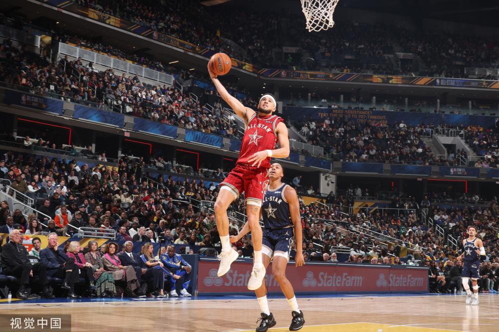 在激烈的乒 在激烈的乒