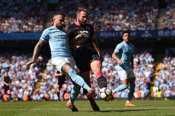 更是现代足 更是现代足